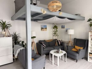 Zentrumsnahe 2-R.-Whg. mit EBK - all inkl. Pauschalmiete - nutzbar auch als Büro, WG oder Praxis